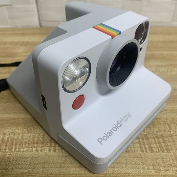 Polaroid Now I-Type Film Instant Camera With Black Polaroid Bag TESTED - Picture 2 of 10